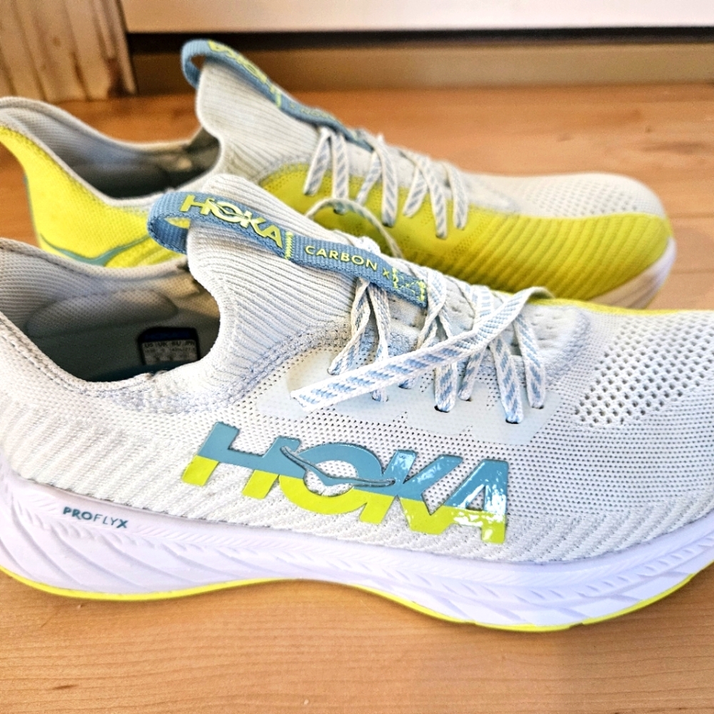 HOKA Women's Carbon X 3 size 10.5 B